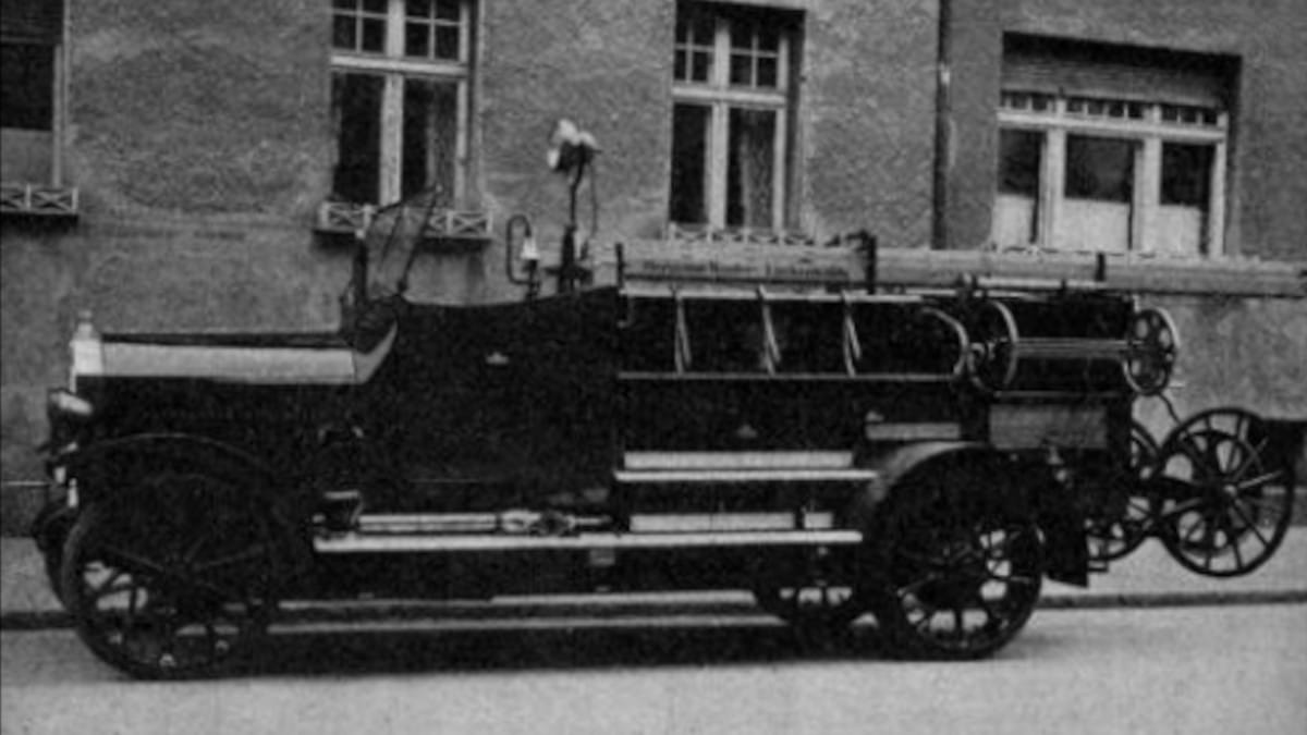 Opel Blitz Baujahr 1930 der Feuerwehr Genshagen